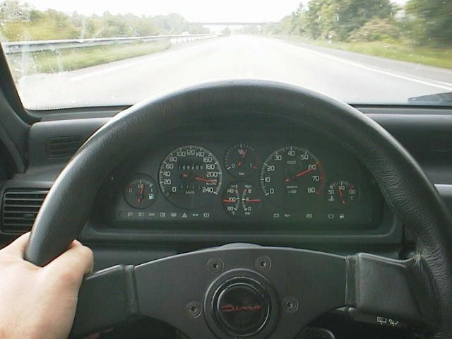 turbo ma na achaci 240 km/h aale bohuzial nemam to zdokumentovane